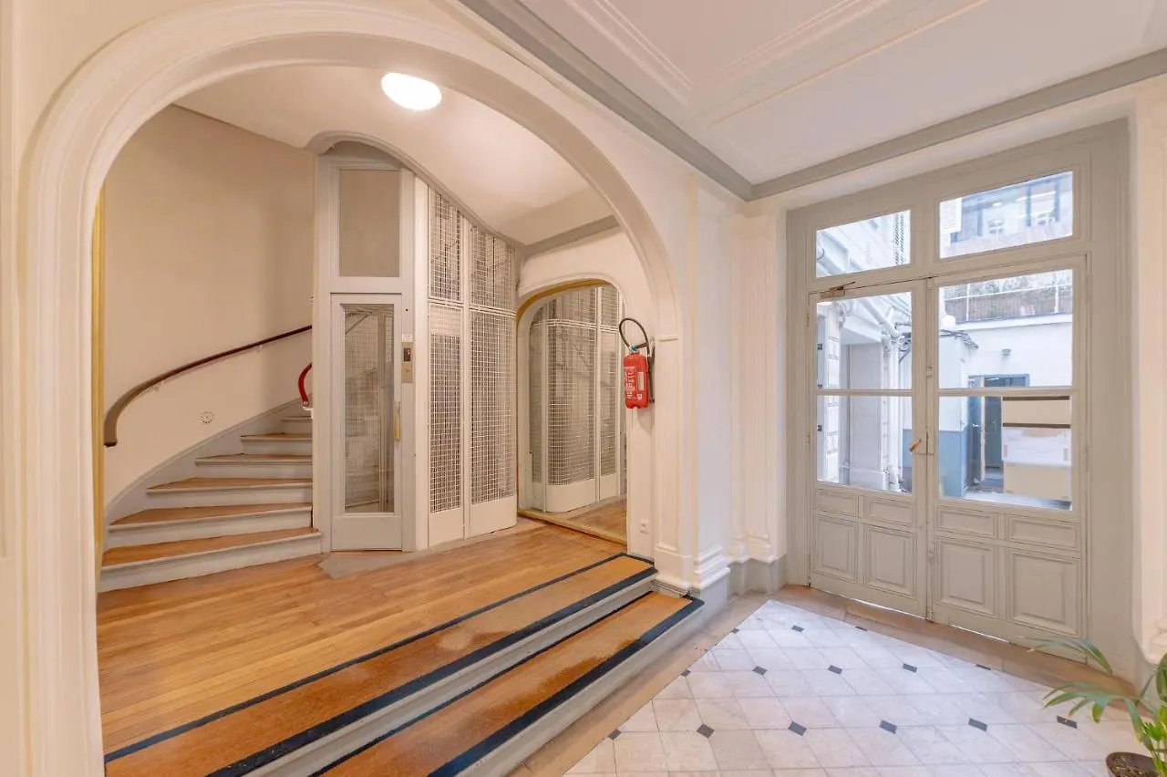 Very Spacious And Stylish Apartment At The Opera. Paris
